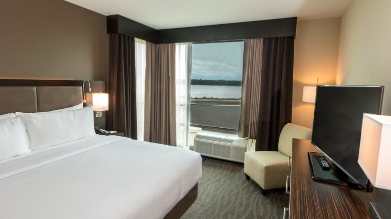 <b>Holiday Inn Paducah Riverfront Room</b>. Images powered by <a href="https://www.leonardoworldwide.com/" title="Leonardo Worldwide" target="_blank">Leonardo</a>.