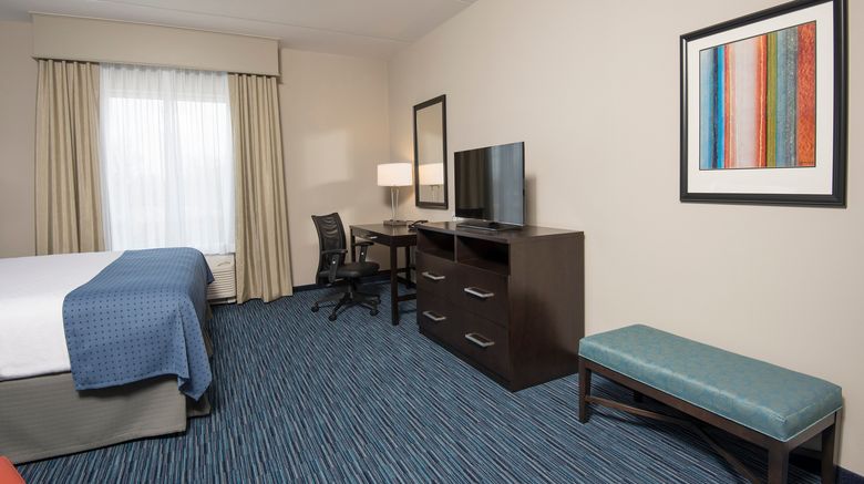 <b>Holiday Inn Indianapolis Airport Room</b>. Images powered by <a href="https://www.leonardoworldwide.com/" title="Leonardo Worldwide" target="_blank">Leonardo</a>.