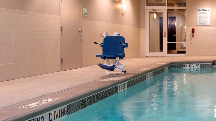 Holiday Inn Indianapolis Airport Pool
