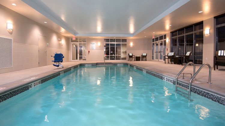 Holiday Inn Indianapolis Airport Pool