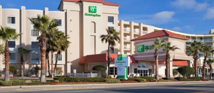 Holiday Inn Hotel & Suites Exterior