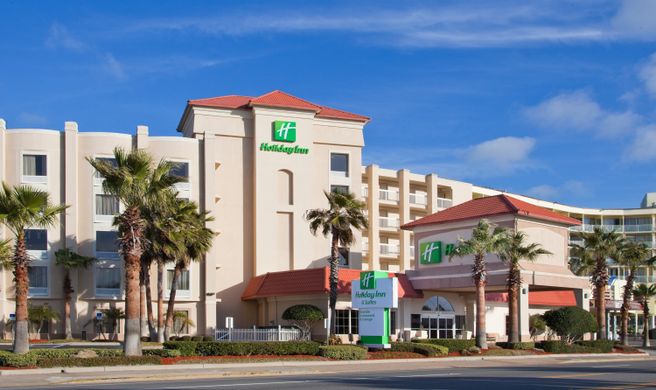 Holiday Inn Hotel & Suites Exterior