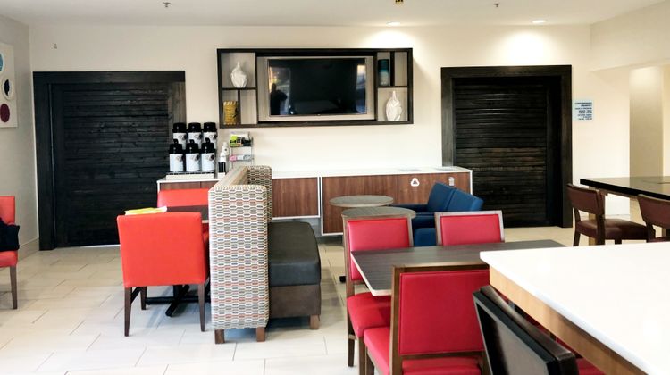 Holiday Inn Express & Suites Harrison Restaurant