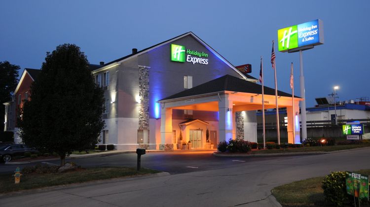 Holiday Inn Express & Suites Harrison Exterior