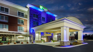 Holiday Inn Express & Suites