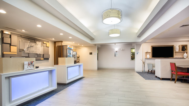 <b>Holiday Inn Express Hotel & Suites Lobby</b>. Images powered by <a href="https://www.leonardoworldwide.com/" title="Leonardo Worldwide" target="_blank">Leonardo</a>.