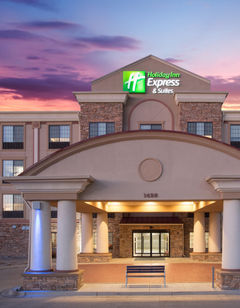 Holiday Inn Express Hotel & Suites