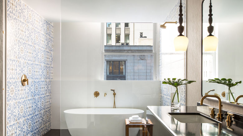 <b>Kimpton Gray Hotel Suite</b>. Images powered by <a href="https://www.leonardoworldwide.com/" title="Leonardo Worldwide" target="_blank">Leonardo</a>.