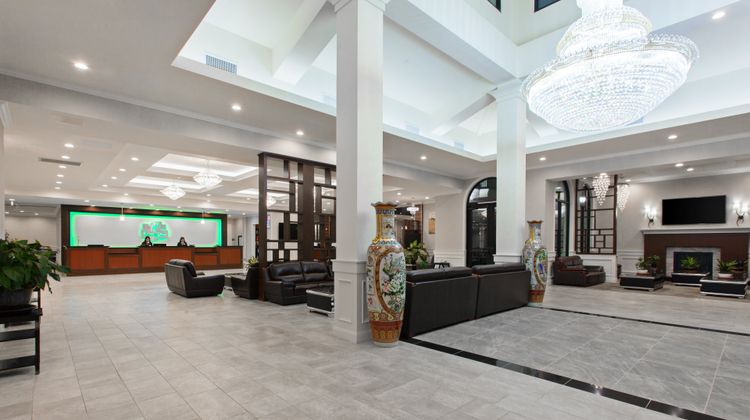 Holiday Inn El Monte Lobby