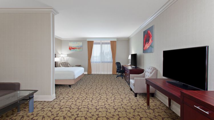 Holiday Inn El Monte Suite