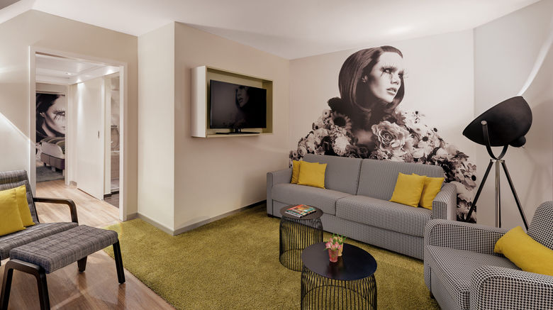 <b>Hotel Indigo Dusseldorf - Victoriaplatz Suite</b>. Images powered by <a href="https://www.leonardoworldwide.com/" title="Leonardo Worldwide" target="_blank">Leonardo</a>.