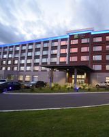 Holiday Inn Express & Suites Gatineau