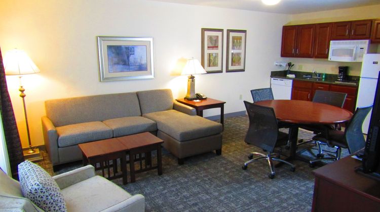 Staybridge Suites Rochester University Room