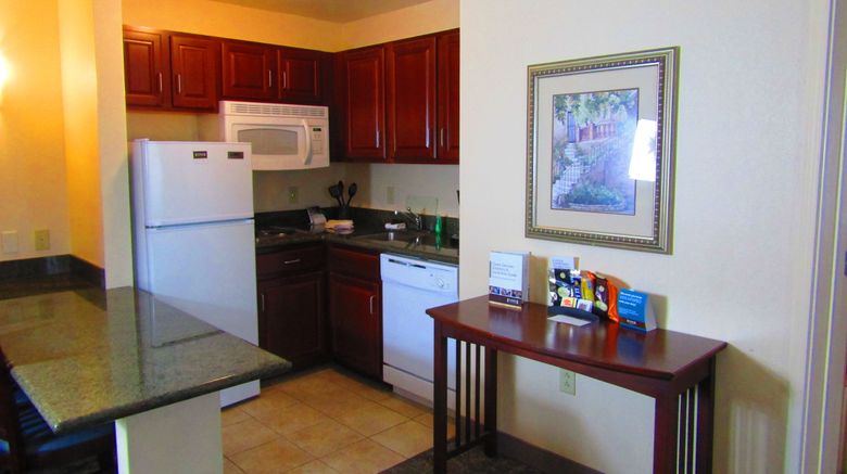 <b>Staybridge Suites Rochester University Room</b>. Images powered by <a href="https://www.leonardoworldwide.com/" title="Leonardo Worldwide" target="_blank">Leonardo</a>.
