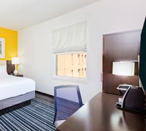 Holiday Inn Express Union Square Room