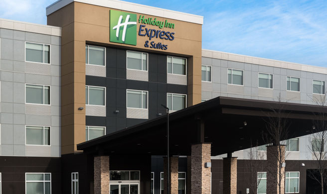 Holiday Inn Express/Stes West Edmonton Exterior