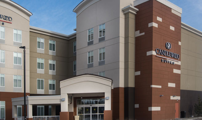 Candlewood Suites Edmonton West Exterior