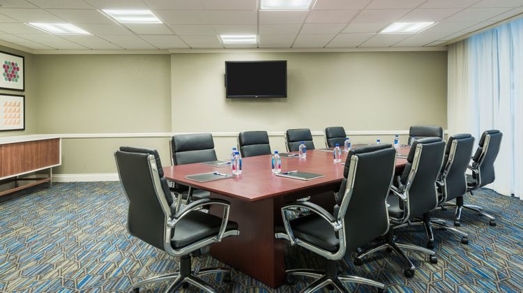 Holiday Inn Express & Suites Plantation Meeting