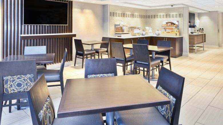 <b>Holiday Inn Express Boston-Waltham Restaurant</b>. Images powered by <a href="https://www.leonardoworldwide.com/" title="Leonardo Worldwide" target="_blank">Leonardo</a>.