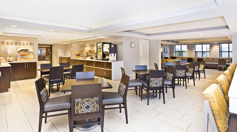 <b>Holiday Inn Express Boston-Waltham Restaurant</b>. Images powered by <a href="https://www.leonardoworldwide.com/" title="Leonardo Worldwide" target="_blank">Leonardo</a>.