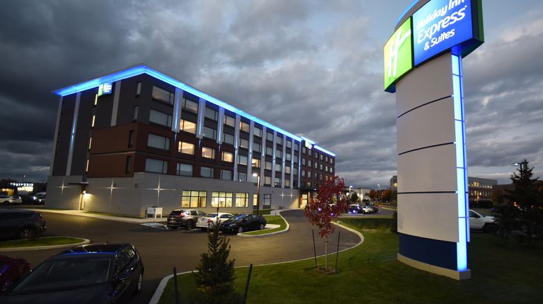 <b>Holiday Inn Express & Suites Gatineau Exterior</b>. Images powered by <a href="https://www.leonardoworldwide.com/" title="Leonardo Worldwide" target="_blank">Leonardo</a>.