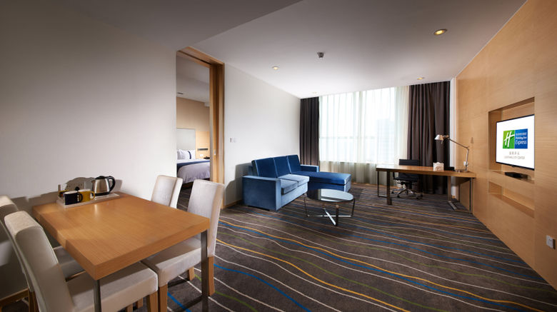 <b>Holiday Inn Express Luoyang City Center Suite</b>. Images powered by <a href="https://www.leonardoworldwide.com/" title="Leonardo Worldwide" target="_blank">Leonardo</a>.