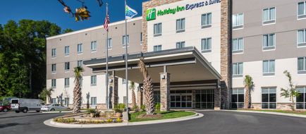 Holiday Inn Express & Suites CLT Airport Exterior