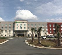 Holiday Inn Express & Suites CLT Airport Exterior