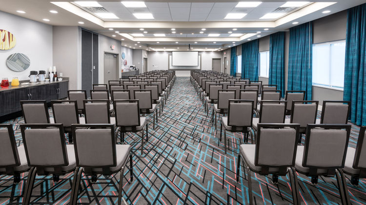 Holiday Inn Express & Suites CLT Airport Meeting