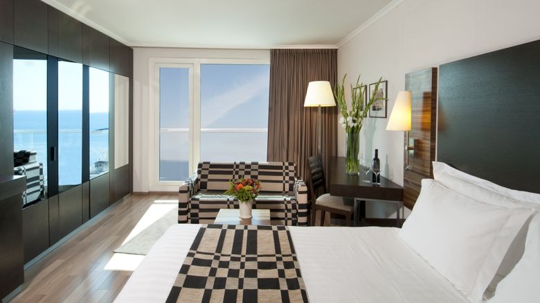 <b>Crowne Plaza Tel Aviv Beach Room</b>. Images powered by <a href="https://www.leonardoworldwide.com/" title="Leonardo Worldwide" target="_blank">Leonardo</a>.