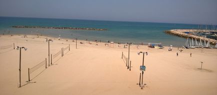 Crowne Plaza Tel Aviv Beach Exterior