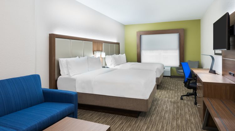 Holiday Inn Exp & Stes Columbus Apt E Room