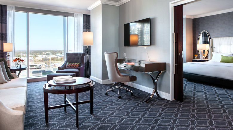 <b>Kimpton Tryon Park Hotel Suite</b>. Images powered by <a href="https://www.leonardoworldwide.com/" title="Leonardo Worldwide" target="_blank">Leonardo</a>.