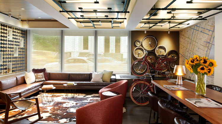Kimpton Hotel Vintage Portland Lobby