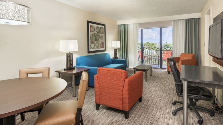 <b>Holiday Inn Express & Suites Plantation Room</b>. Images powered by <a href="https://www.leonardoworldwide.com/" title="Leonardo Worldwide" target="_blank">Leonardo</a>.