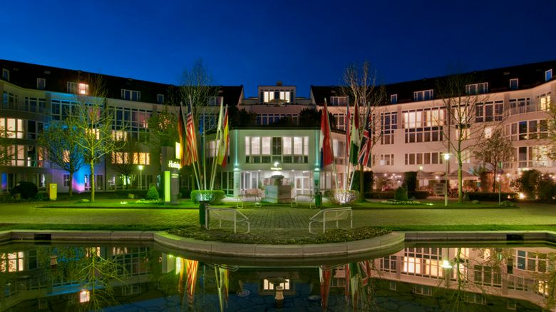 <b>Holiday Inn Munich-Unterhaching Exterior</b>. Images powered by <a href="https://www.leonardoworldwide.com/" title="Leonardo Worldwide" target="_blank">Leonardo</a>.