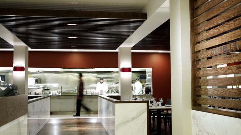 <b>Crowne Plaza London Heathrow Restaurant</b>. Images powered by <a href="https://www.leonardoworldwide.com/" title="Leonardo Worldwide" target="_blank">Leonardo</a>.