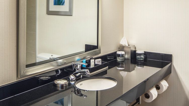 Crowne Plaza Suites Pittsburgh South Room