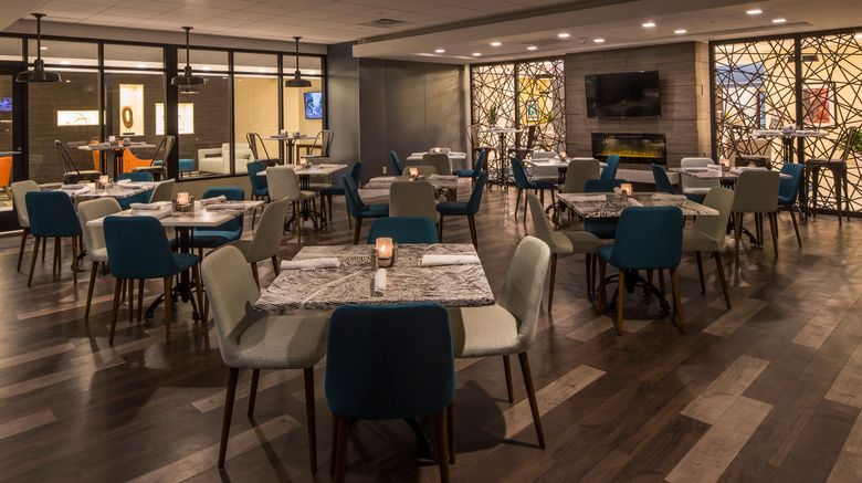 <b>Crowne Plaza Suites Pittsburgh South Restaurant</b>. Images powered by <a href="https://www.leonardoworldwide.com/" title="Leonardo Worldwide" target="_blank">Leonardo</a>.