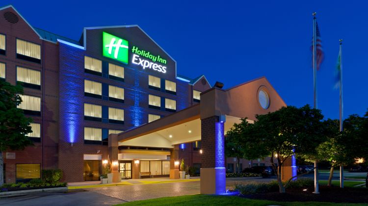 Holiday Inn Express BWI Airport Exterior