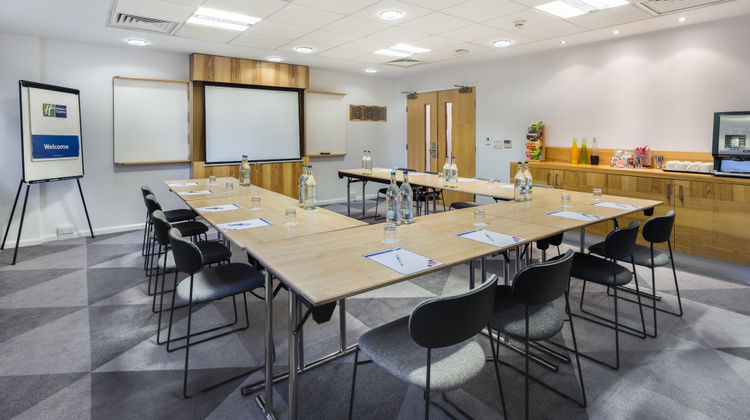 Holiday Inn Express Watford Junction Meeting