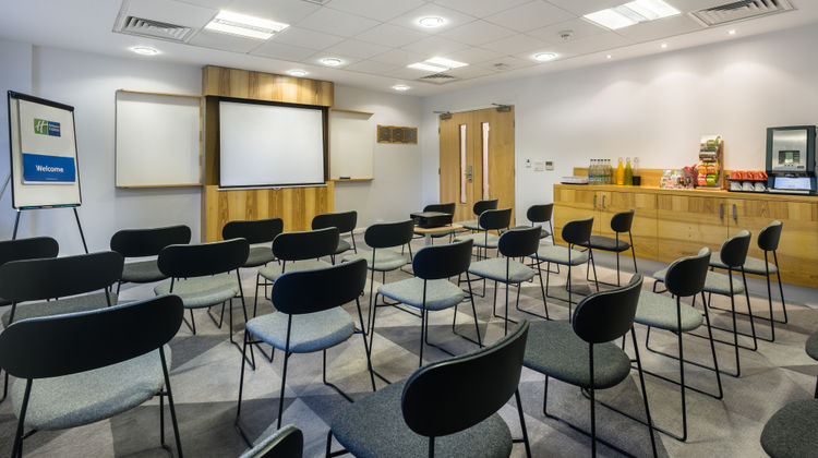 Holiday Inn Express Watford Junction Meeting