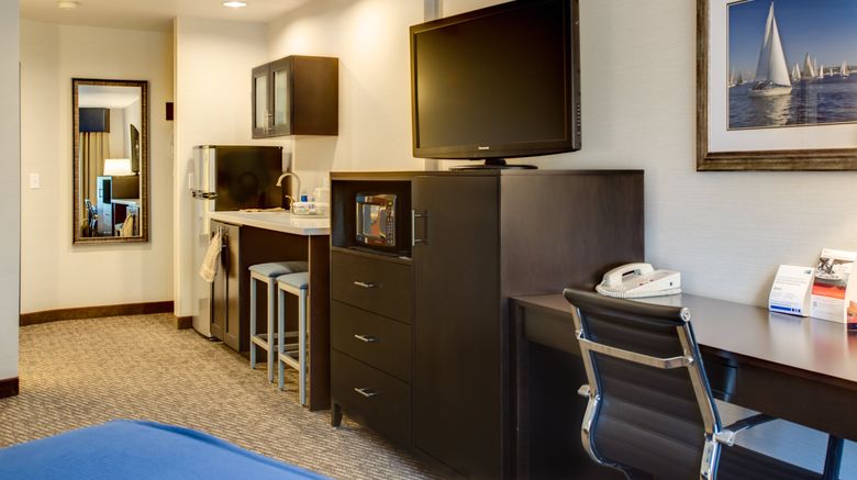 <b>Holiday Inn Express Suite</b>. Images powered by <a href="https://www.leonardoworldwide.com/" title="Leonardo Worldwide" target="_blank">Leonardo</a>.