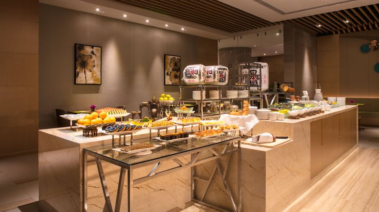 <b>Holiday Inn Hangzhou Gongshu Restaurant</b>. Images powered by <a href="https://www.leonardoworldwide.com/" title="Leonardo Worldwide" target="_blank">Leonardo</a>.