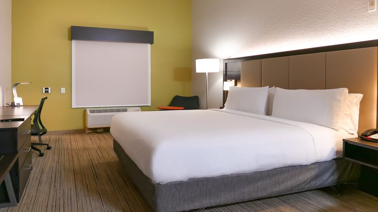 <b>Holiday Inn Express Hotel & Suites Room</b>. Images powered by <a href="https://www.leonardoworldwide.com/" title="Leonardo Worldwide" target="_blank">Leonardo</a>.