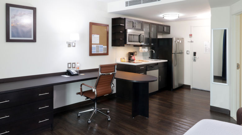 <b>Candlewood Suites Queretaro Juriquilla Suite</b>. Images powered by <a href="https://www.leonardoworldwide.com/" title="Leonardo Worldwide" target="_blank">Leonardo</a>.