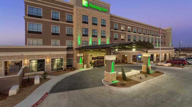 Holiday Inn San Marcos Exterior