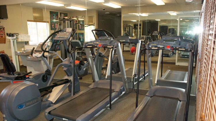 Candlewood Suites Bordentown Health Club