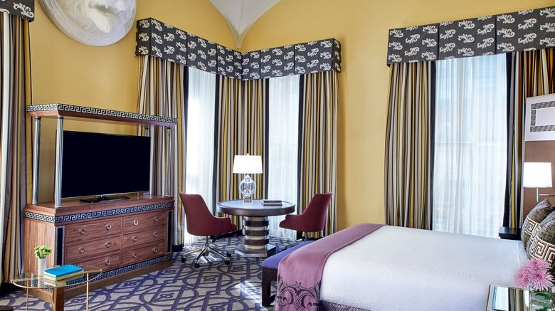 <b>Kimpton Hotel Monaco Washington DC Suite</b>. Images powered by <a href="https://www.leonardoworldwide.com/" title="Leonardo Worldwide" target="_blank">Leonardo</a>.
