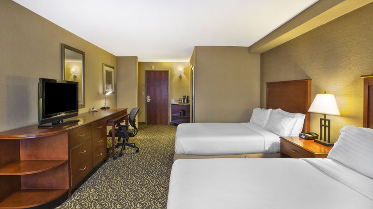 Holiday Inn National Airport Room